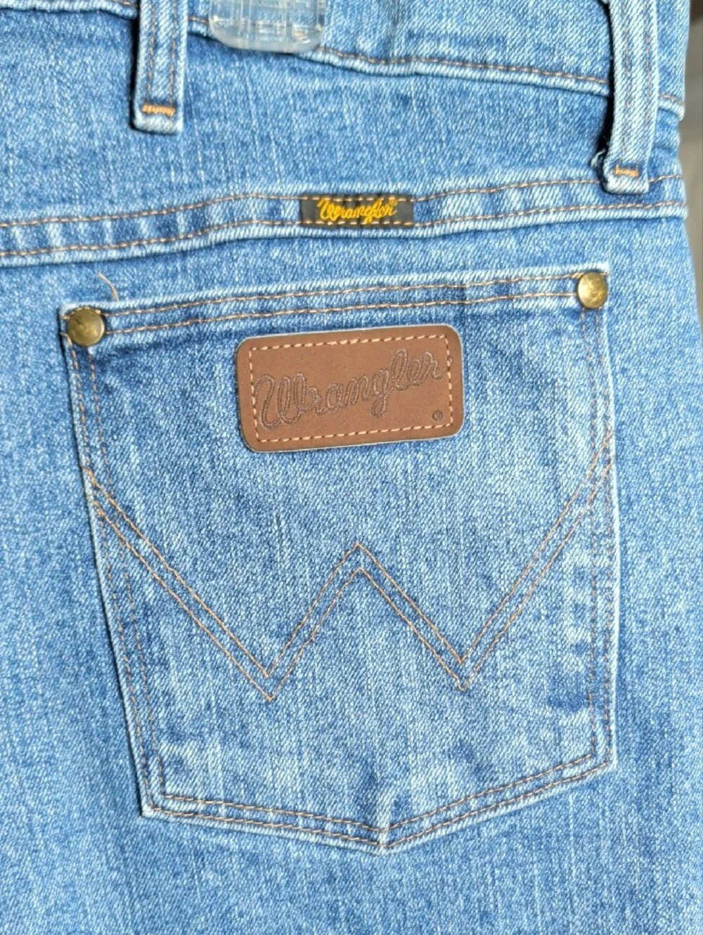 Wrangler Rock 47 comfortable relaxed